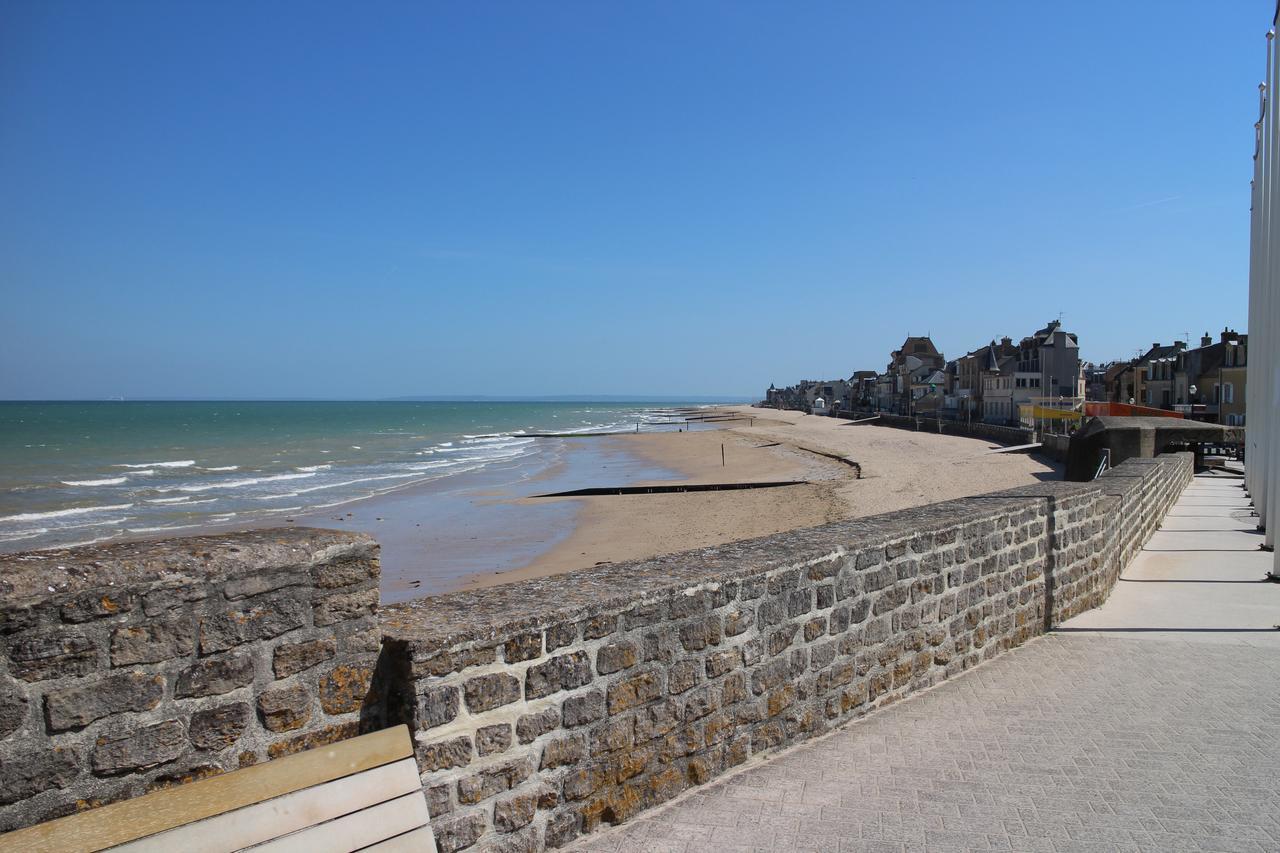 Saint Aubin Logis Hotel & Restaurant Exterior foto